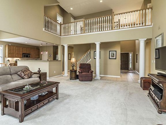 4th image of 5038 Glenmeir Ct