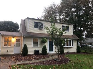 85 Village Rd, Pompton Plains, NJ 07444