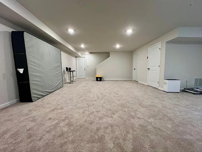 38 Fonthill Ct — Photo 29
