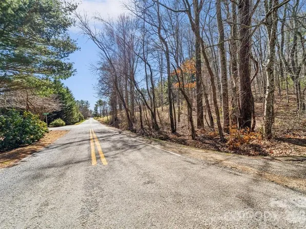 99999 Parker Rd, Asheville, NC 28805
