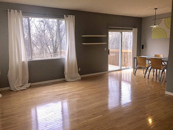 3rd image of 6355 Commonwealth Dr