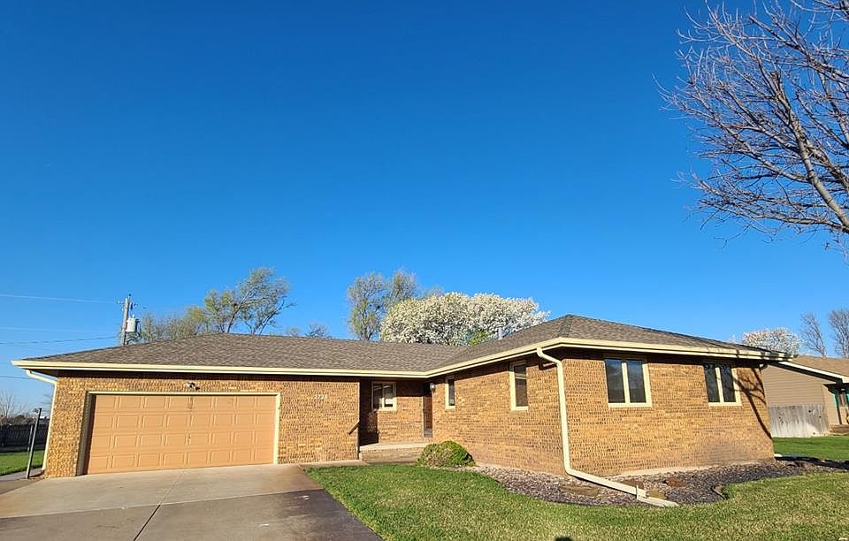 1st image of 2728 Highland Ave