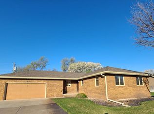 2728 Highland Ave, Salina, KS 67401