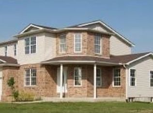 28 Coventry Ct, Fairview Heights, IL 62208
