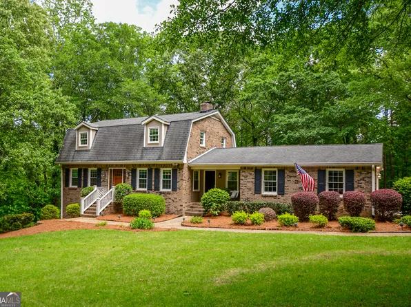 110 Sandy Ridge Trl, Fayetteville, GA 30214