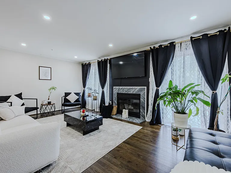 8608 Lark Pl — Photo 36