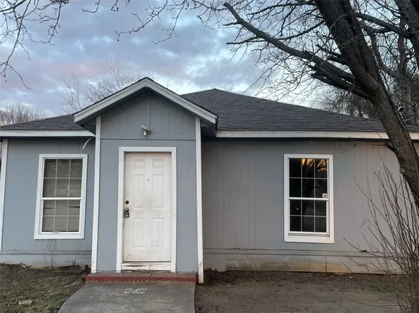 711 S Montgomery St, Sherman, TX 75090