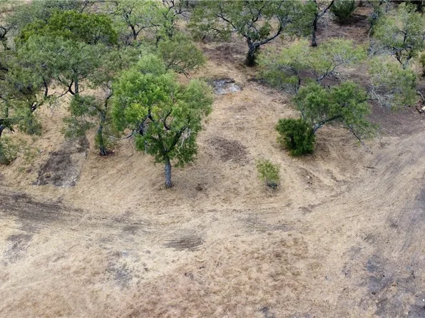 307 Pleasant Bnd, Seguin, TX 78155