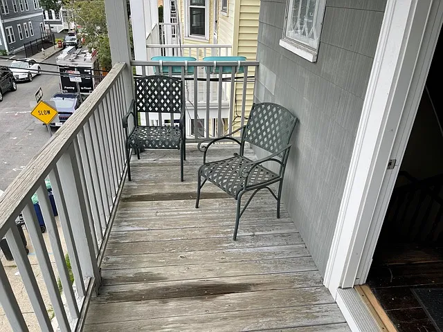 81 Newbury St — Photo 14