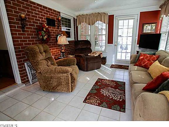 4th image of 10901 Trailwood Dr