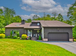 122 McMichaels Ct, Stroudsburg, PA 18360