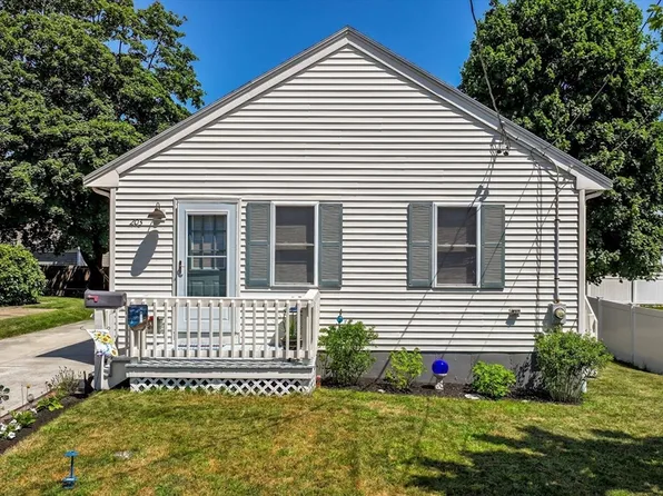 203 Ohio St, New Bedford, MA 02745