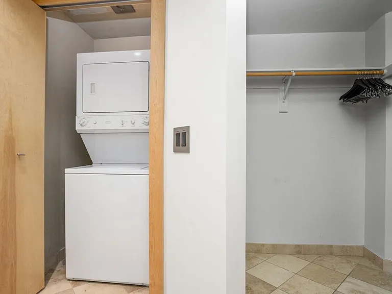 Washer/Dryer