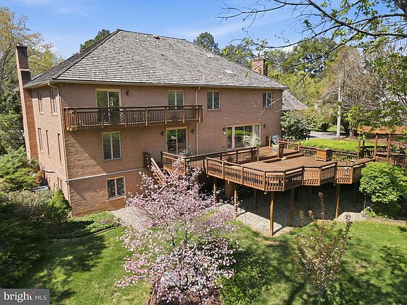 3rd image of 10517 Alloway Dr