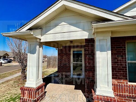 4th image of 2833 NW 182nd St