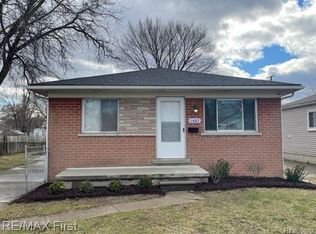 11482 Maxwell Ave, Warren, MI