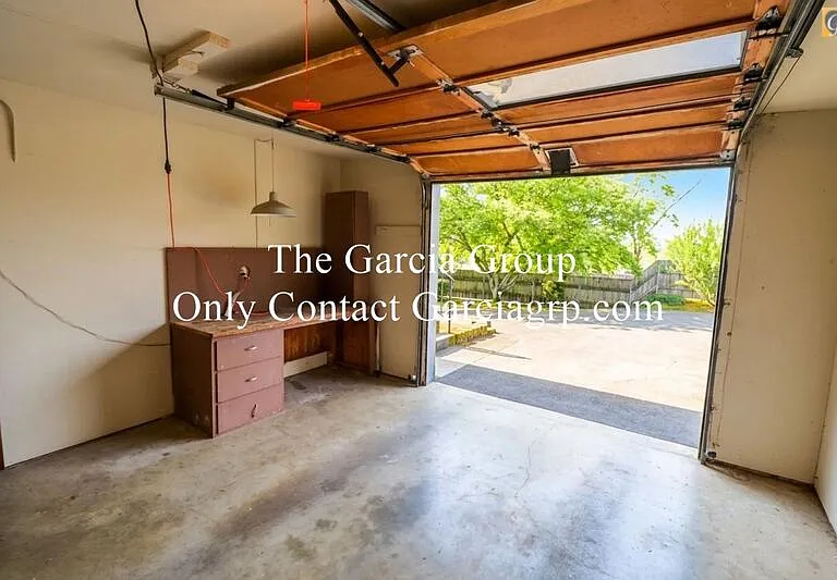 15205 SW 119th Ave — Photo 42