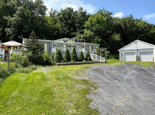 79 Young Rd, Orwell, VT 05760