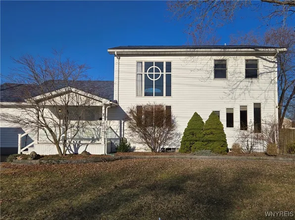 6944 Sy Rd, Niagara Falls, NY 14304