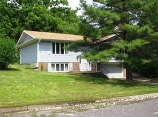 102 N Munn Ave, Maryville, MO 64468