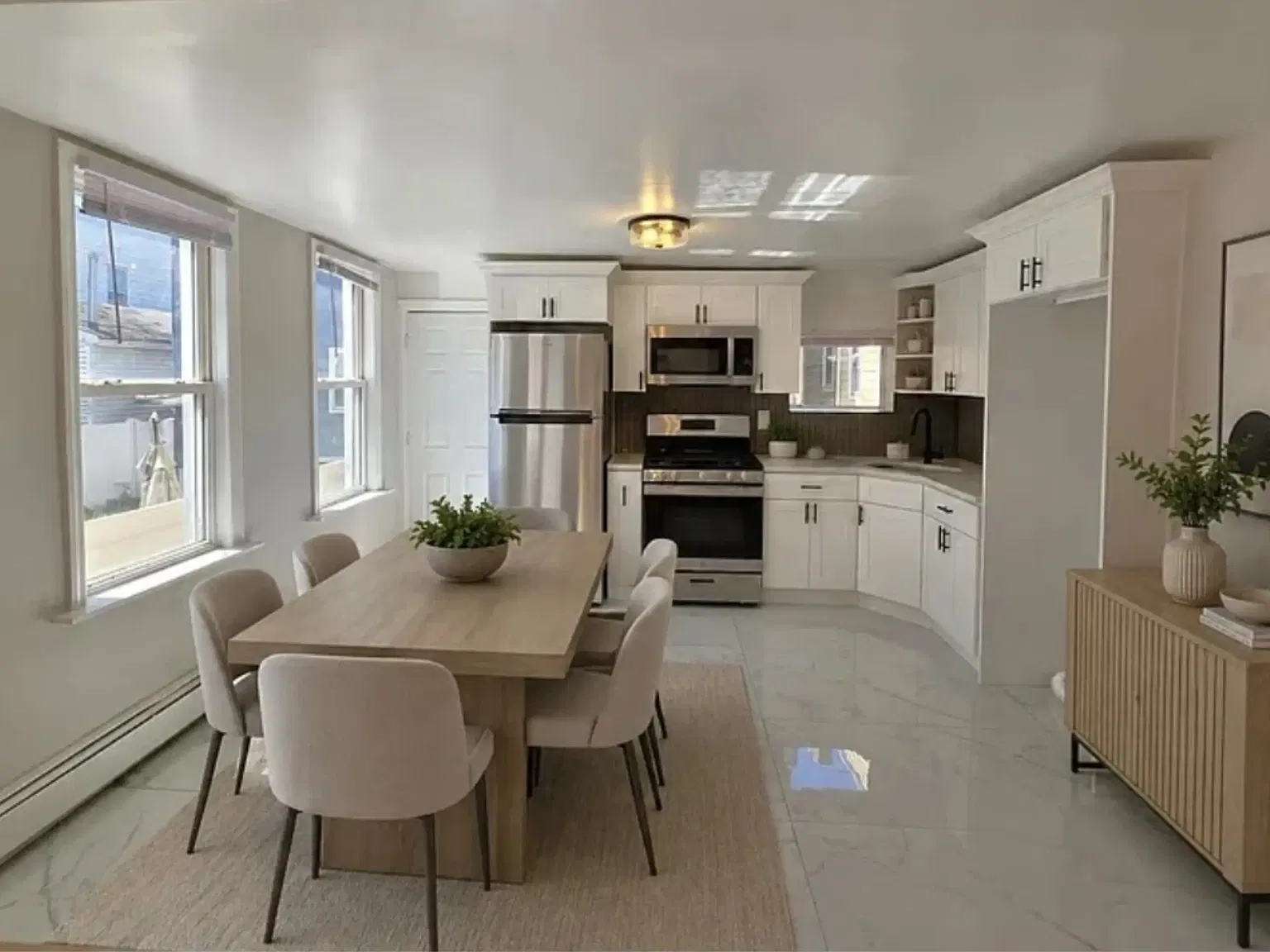 3 bed, $2,250 — Photo 1