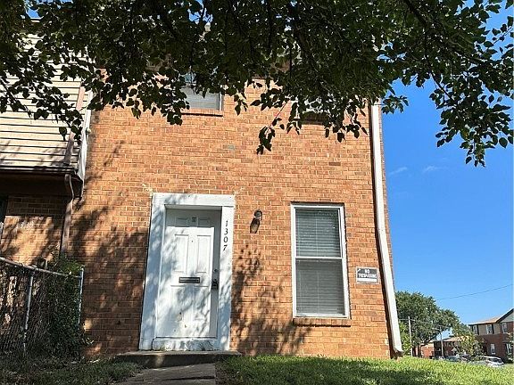 4th image of 1307 Minefee St