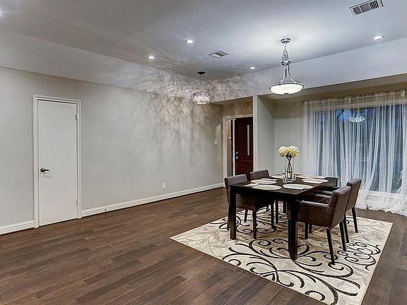 3rd image of 6234 Queensloch Dr