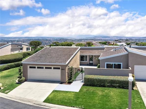 31042 Carrara Rd, Laguna Niguel, CA 92677