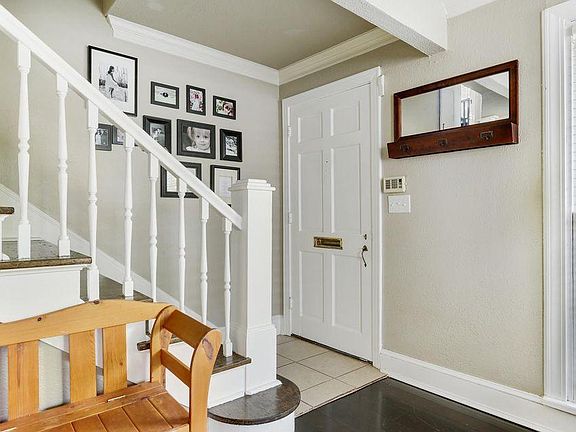 3rd image of 3819 Creswell Ave