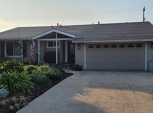 1128 7th St, Ripon, CA 95366