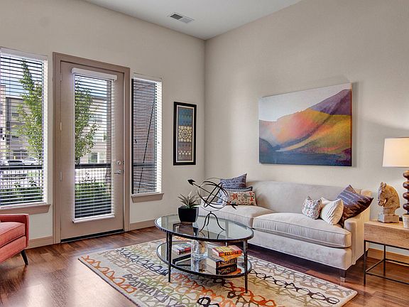 Residence At The COR Living Room with View