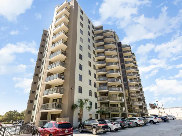 400 20th Ave. N #803, Myrtle Beach, SC 29577