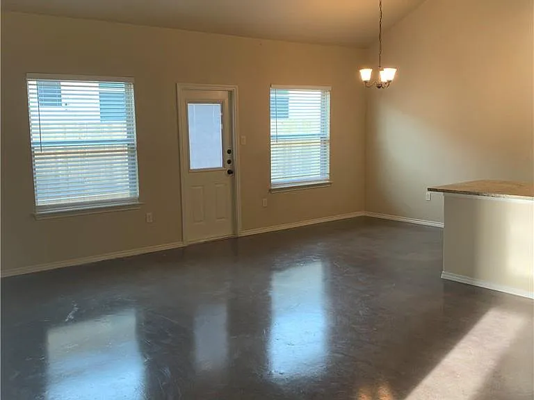 379 Joanne Loop #A & B — Photo 6