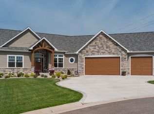 50703 Villa Dr, Granger, IN 46530