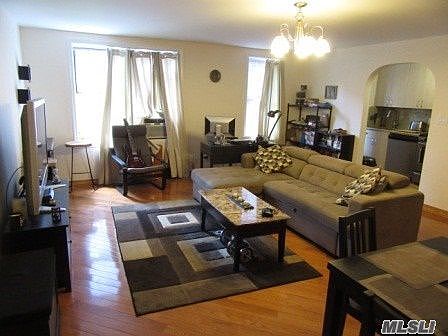 2nd image of 6505 Yellowstone Blvd APT 1F