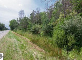 N Meridian Rd, Hope, MI 48628