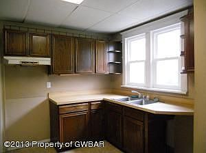 3rd image of 130 Conwell St