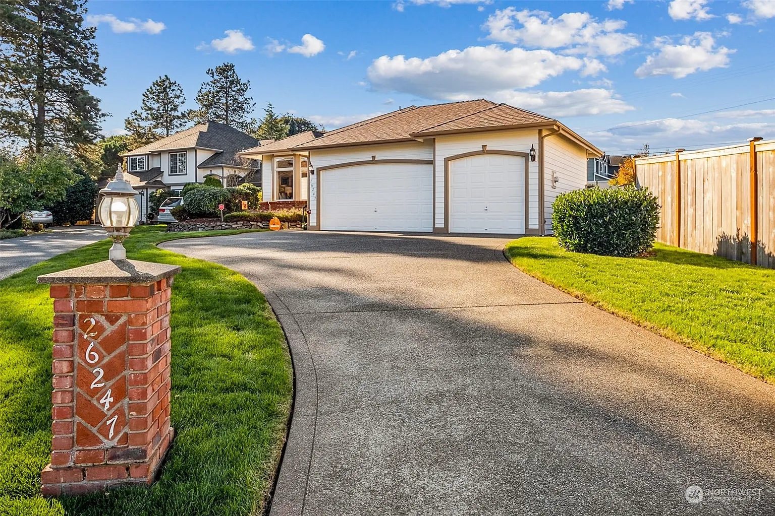 26247 125th Place SE photo 1