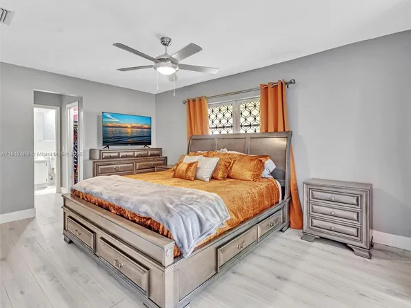 1020 NW 48th Pl, Pompano Beach, FL 33064