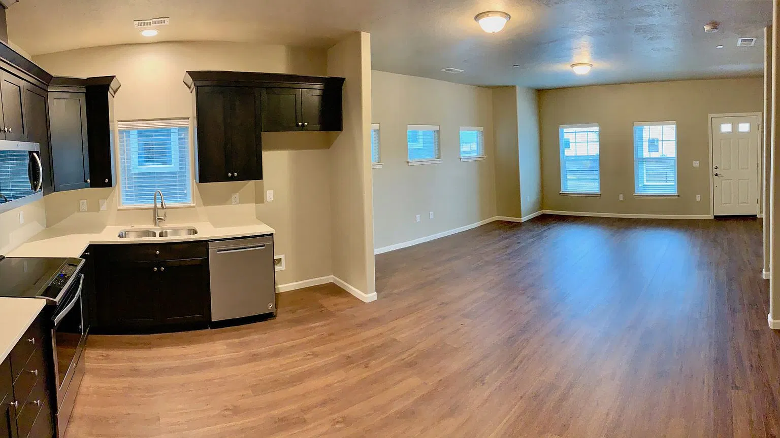 New Townhome Steps from Willamette River — Photo 3