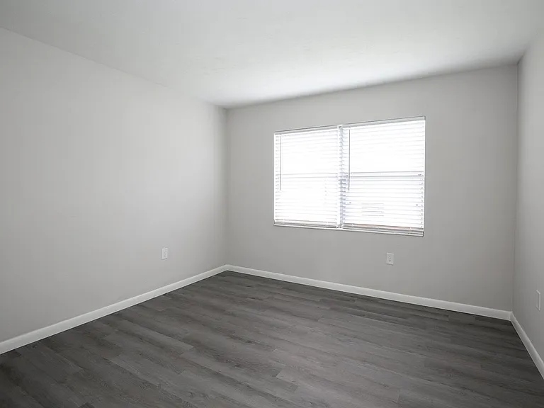 Oak Terrace — Photo 11