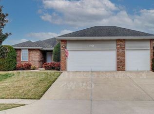 3307 S Brunswick Ave, Springfield, MO 65809