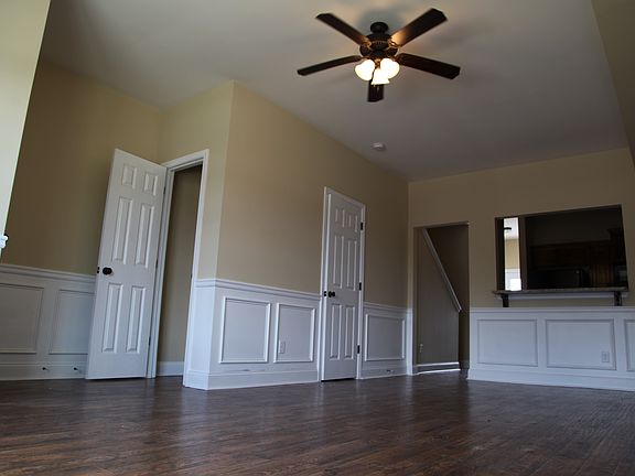 2nd image of 140 Reserve Ln