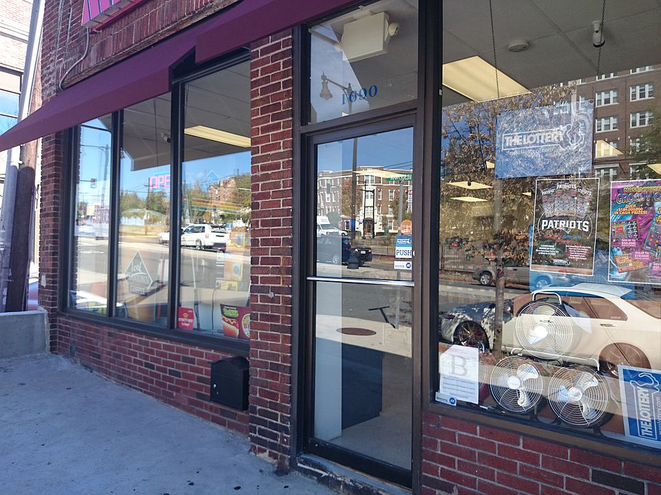 2nd image of 1690 Commonwealth Ave
