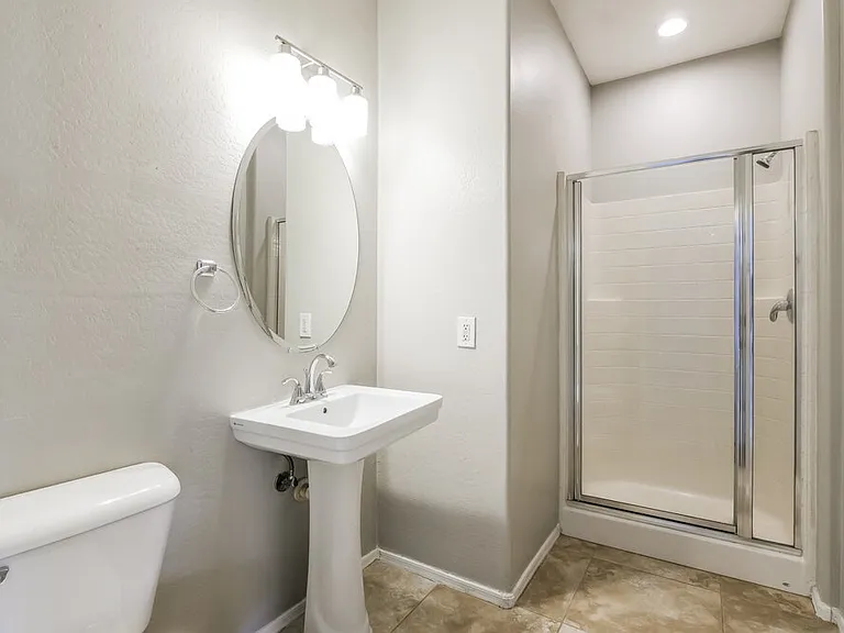 11809 W Hopi St — Photo 16