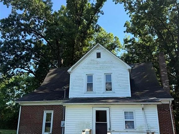 3rd image of 5685 Darwin Rd