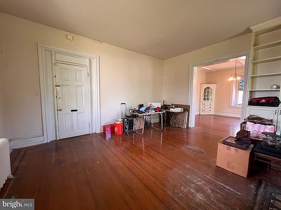 5th image of 192 N Lansdowne Ave APT B1