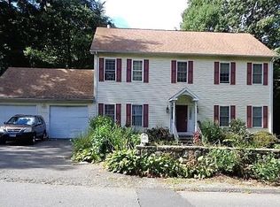 1 Steppingstone Rd, Norwalk, CT 06850