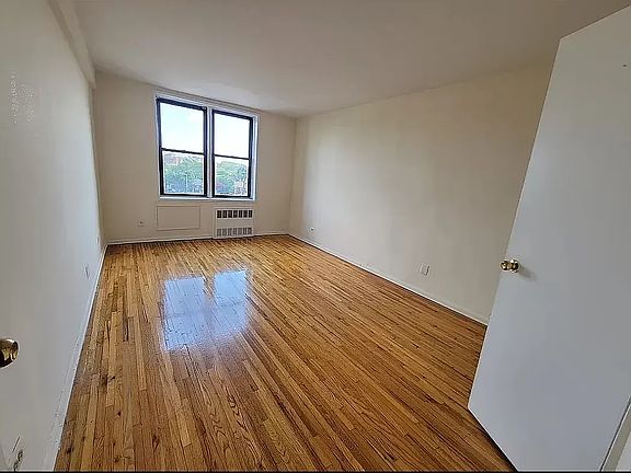 3rd image of 63-11 Queens Blvd #A4