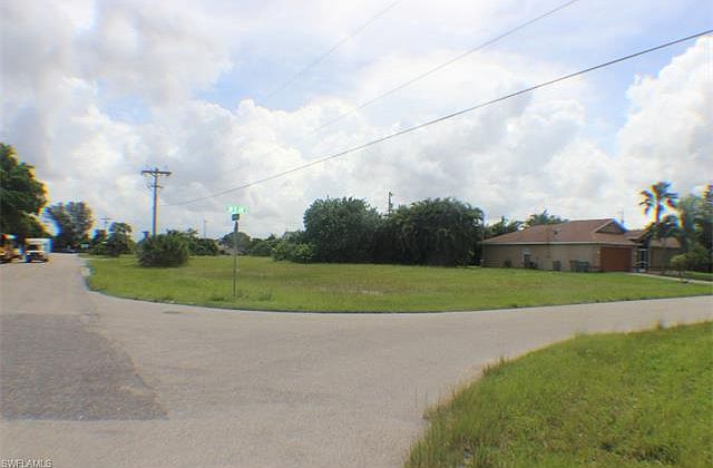 1st image of 4909 SW 17th Ave